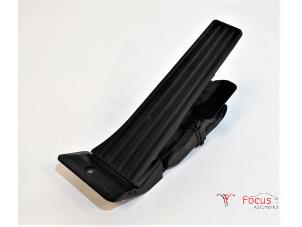 Używane Czujnik polozenia pedalu gazu BMW 1 serie (F20) 116d 1.6 16V Efficient Dynamics Cena € 30,00 Procedura marży oferowane przez Focus Automotive