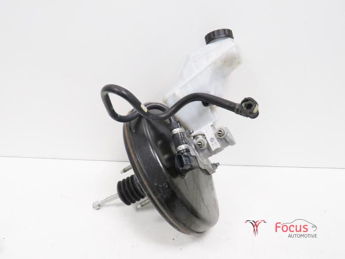 Begagnade Bromsservo Opel Corsa E 1.2 16V Pris € 14,95 Marginaltabell erbjuds av Focus Automotive