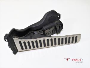Used Throttle pedal position sensor Volkswagen Golf VI (5K1) 1.6 TDI 16V Price € 12,50 Margin scheme offered by Focus Automotive