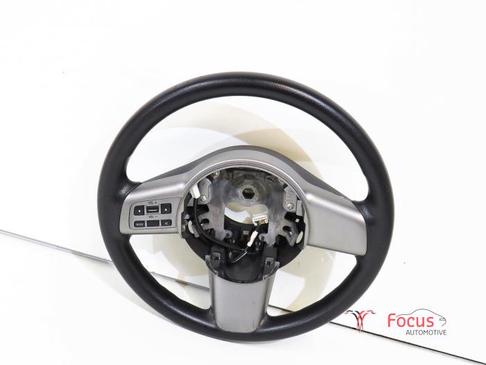 Begagnade Ratt Mazda 2 (DE) 1.4 CDVi 16V Pris € 50,00 Marginaltabell erbjuds av Focus Automotive