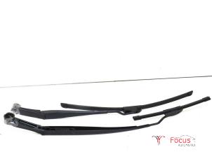 Gebrauchte Scheibenwischerarm vorne Kia Picanto (TA) 1.0 12V Preis € 14,95 Margenregelung angeboten von Focus Automotive