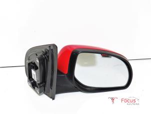 Used Wing mirror, right Hyundai i20 1.2i 16V Price € 60,00 Margin scheme offered by Focus Automotive