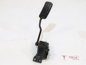 Used Throttle pedal position sensor Renault Trafic New (FL) 2.0 dCi 16V 90 Price € 35,00 Margin scheme offered by Focus Automotive