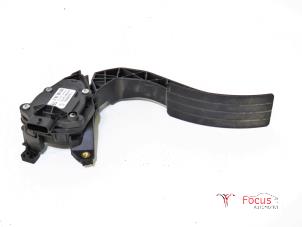 Used Throttle pedal position sensor Renault Clio IV (5R) 0.9 Energy TCE 90 12V Price € 15,00 Margin scheme offered by Focus Automotive