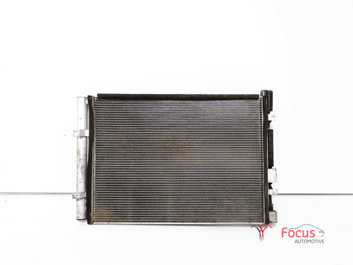 Usagé Radiateur clim Hyundai i20 1.1 CRDi VGT 12V Prix € 75,00 Règlement à la marge proposé par Focus Automotive