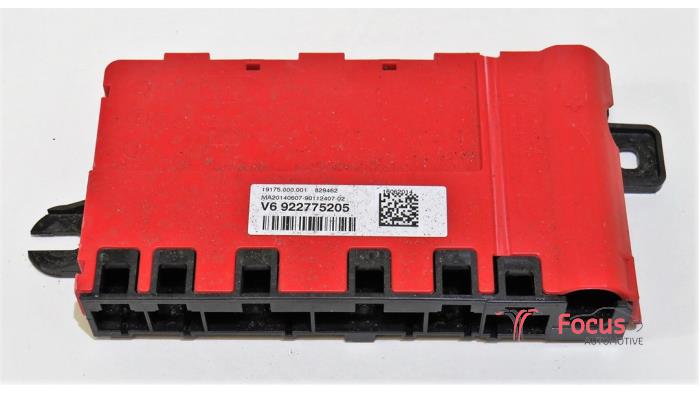 Begagnade Säkringsbox BMW 1 serie (F20) 116d 1.6 16V Efficient Dynamics Pris € 19,95 Marginaltabell erbjuds av Focus Automotive