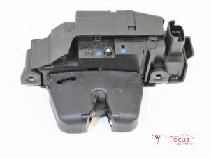 Used Tailgate lock mechanism Peugeot 308 (L3/L8/LB/LH/LP) 1.6 16V THP Price € 25,00 Margin scheme offered by Focus Automotive