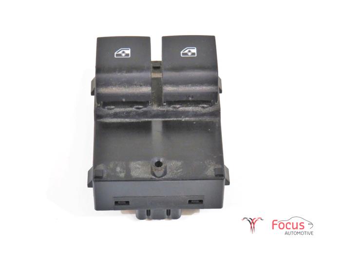 Usados Interruptor combinado de ventanillas Opel Adam 1.2 16V Precio € 19,95 Norma de margen ofrecido por Focus Automotive