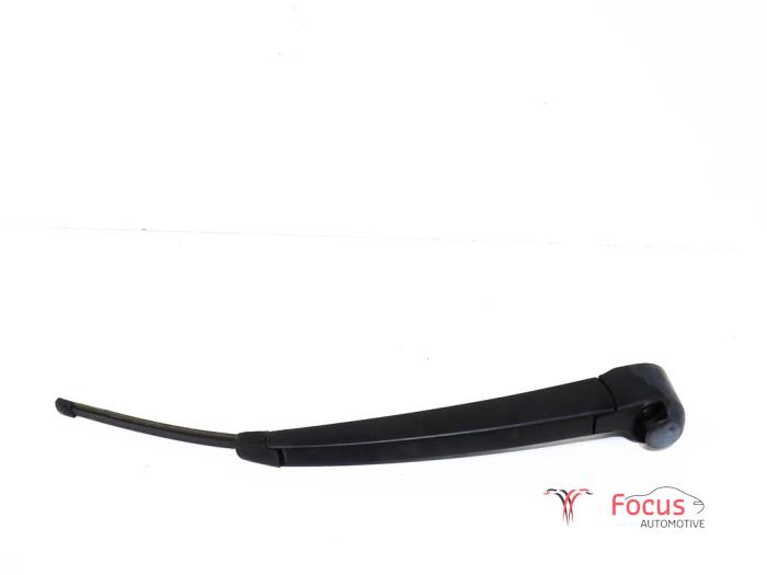 Rear wiper arm from a Skoda Fabia II (5J) 1.2i 12V 2013