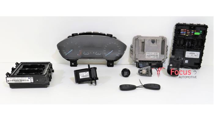 Used Ignition lock + computer Ford Fiesta 7 1.0 EcoBoost 12V 100 Price € 350,00 Margin scheme offered by Focus Automotive