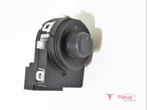 Used Mirror switch Opel Astra J (PC6/PD6/PE6/PF6) 1.7 CDTi 16V 110 Price € 10,00 Margin scheme offered by Focus Automotive