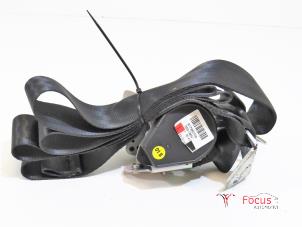 Used Rear seatbelt, left Volkswagen Golf VI (5K1) 1.4 TSI 122 16V Price € 20,00 Margin scheme offered by Focus Automotive