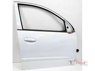 Używane Drzwi prawe przednie wersja 4-drzwiowa Hyundai i10 (F5) 1.0i 12V Cena € 225,00 Procedura marży oferowane przez Focus Automotive