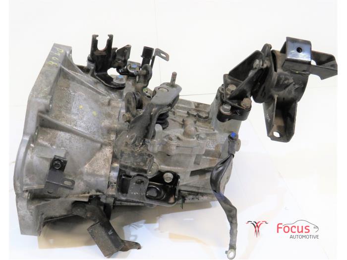 Gearbox Hyundai i10 1.0i 12V - 4300002701 G3LA PT06