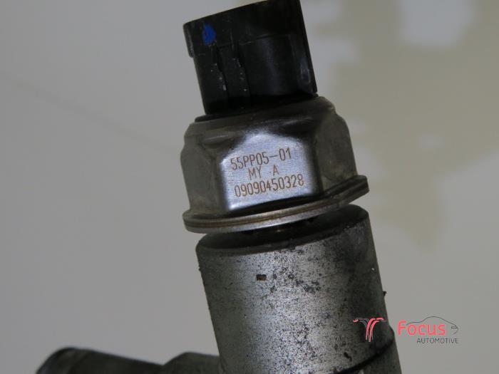 Fuel injector nozzle Opel Zafira 1.7 CDTi 16V - 97376271 Z17DTJ