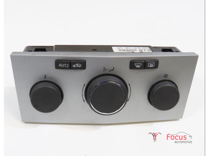 Opel Zafira B Heater control panels stock