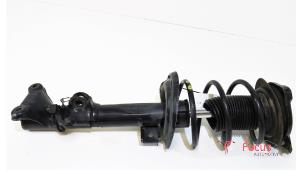 Used Front shock absorber rod, right Mercedes C Estate (S204) 2.2 C-200 CDI 16V . Price € 79,95 Margin scheme offered by Focus Automotive