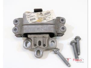 Used Gearbox mount Volkswagen Scirocco (137/13AD) 2.0 TSI 16V Price € 50,00 Margin scheme offered by Focus Automotive