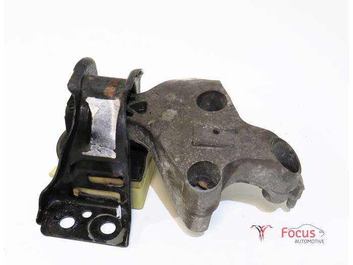 Used Engine mount Renault Kangoo Express (FW) 1.5 dCi 70 Price € 25,00 Margin scheme offered by Focus Automotive