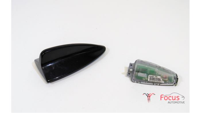 Używane Antena GPS BMW 3 serie Touring (E91) 325d 24V Cena € 24,95 Procedura marży oferowane przez Focus Automotive