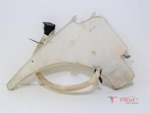 Used Front windscreen washer reservoir BMW 3 serie Touring (E91) 325d 24V Price € 19,95 Margin scheme offered by Focus Automotive