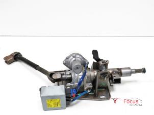 Usagé Pompe de direction Renault Twingo II (CN) 1.2 Prix € 55,00 Règlement à la marge proposé par Focus Automotive