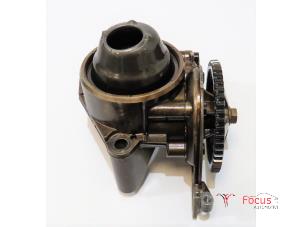 Used Oil pump Skoda Fabia II Combi 1.2i 12V Price € 35,00 Margin scheme offered by Focus Automotive