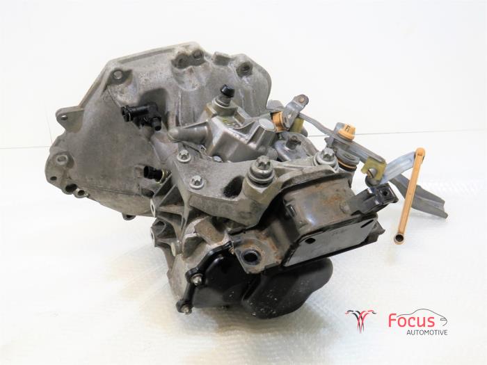 Gearbox Opel Corsa D 1.4 16V Twinport - 649354685 Z14XEP ML5