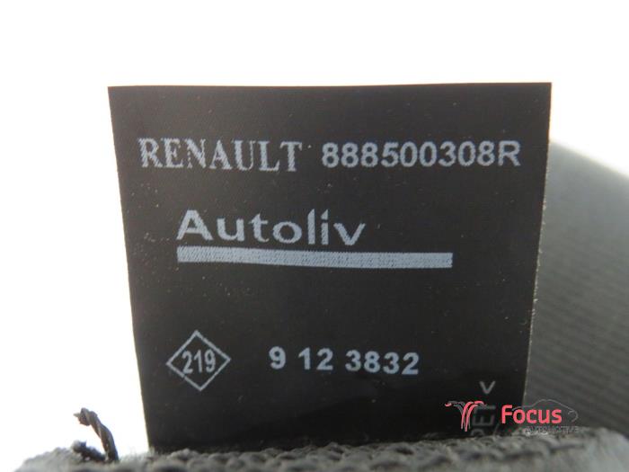 Sicherheitsgurt Mitte hinten van een Renault Clio IV Estate/Grandtour (7R) 0.9 Energy TCE 75 12V 2019