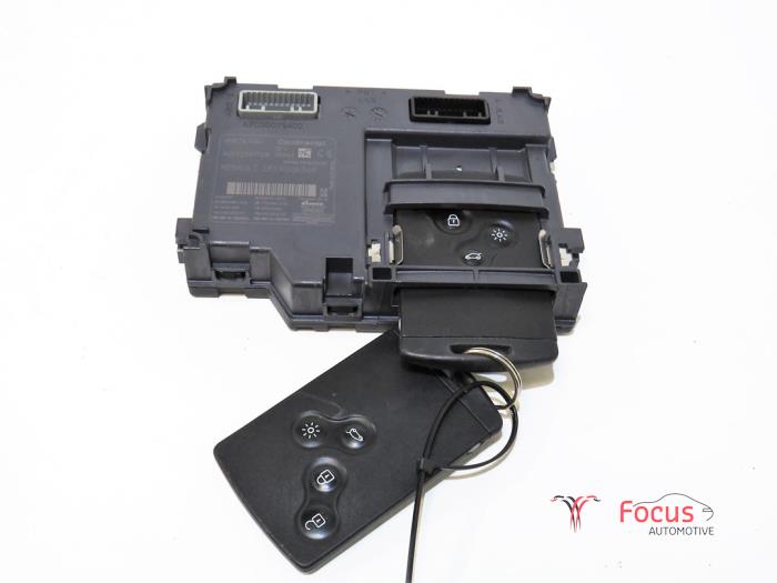 Used Ignition lock + computer Renault Clio IV Estate/Grandtour (7R) 0.9 Energy TCE 75 12V Price € 115,00 Margin scheme offered by Focus Automotive