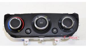 Used Heater control panel Renault Clio IV (5R) 0.9 Energy TCE 90 12V Price € 25,00 Margin scheme offered by Focus Automotive