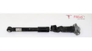 Used Rear shock absorber, right Volkswagen Golf VII (AUA) 1.0 TSI 12V BlueMotion Price € 31,00 Margin scheme offered by Focus Automotive
