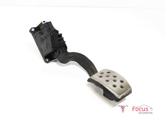Throttle pedal position sensor Opel Corsa E 1.3 CDTi 16V ecoFLEX