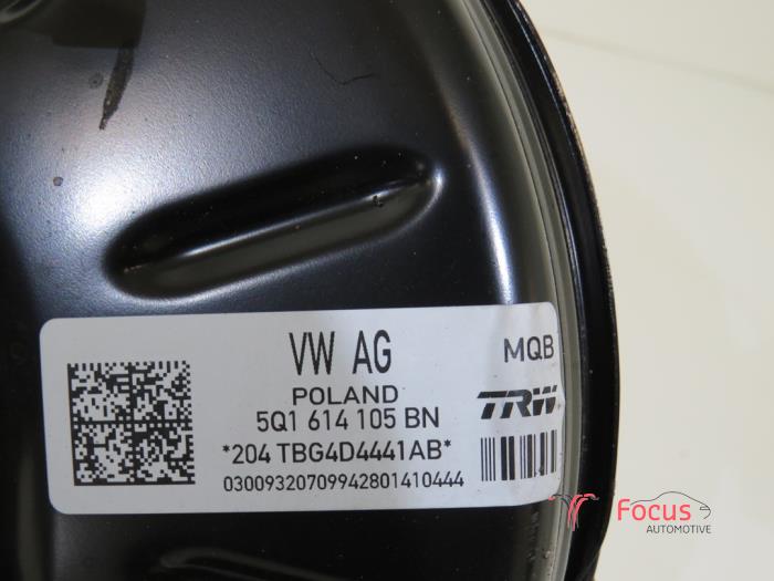 Wspomaganie hamulców z Volkswagen Golf VII (AUA) 1.6 TDI 16V 2015