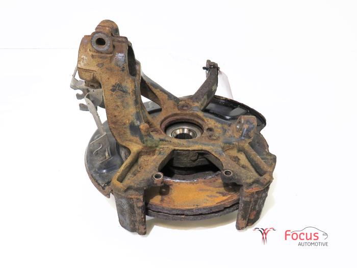 Knuckle, front right from a Volkswagen Golf VII (AUA) 1.6 TDI 16V 2015