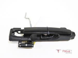 Used Door handle 4-door, front left Peugeot 108 1.0 12V VVT-i Price € 45,00 Margin scheme offered by Focus Automotive