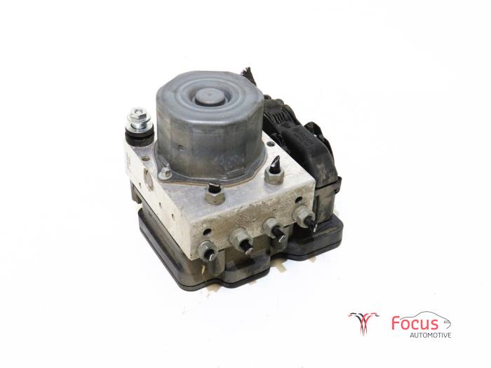 Usagé Pompe ABS Opel Corsa E 1.3 CDTi 16V ecoFLEX Prix € 37,50 Règlement à la marge proposé par Focus Automotive