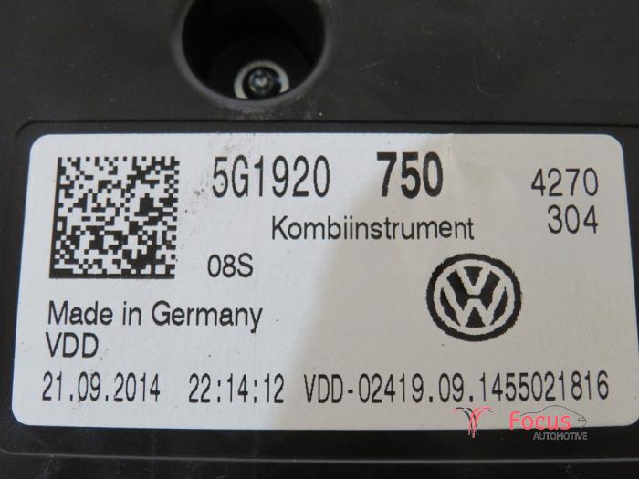 Instrument de bord d'un Volkswagen Golf VII (AUA) 1.2 TSI 16V 2014