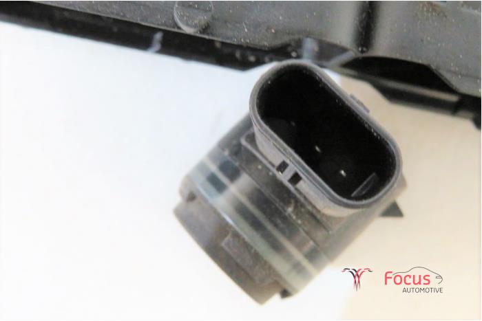 PDC Sensor from a Volkswagen Golf VII (AUA) 1.2 TSI 16V 2014