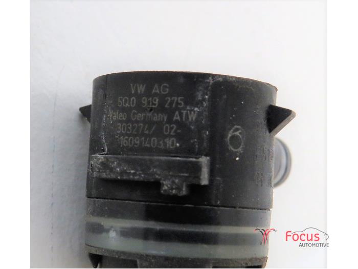PDC Sensor from a Volkswagen Golf VII (AUA) 1.2 TSI 16V 2014