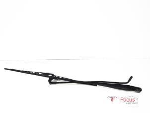 Used Front wiper arm Citroen C1 1.0 12V Price € 9,95 Margin scheme offered by Focus Automotive
