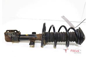 Used Front shock absorber rod, left Renault Clio IV (5R) 1.5 dCi 75 FAP Price € 39,95 Margin scheme offered by Focus Automotive