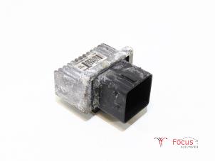 Used Glow plug relay Renault Clio IV (5R) 1.5 dCi 75 FAP Price € 10,00 Margin scheme offered by Focus Automotive
