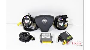 Usagé Kit + module airbag Volkswagen Golf V (1K1) 1.4 FSI 16V Prix € 200,00 Règlement à la marge proposé par Focus Automotive