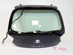 Używane Tylna klapa Seat Ibiza IV (6J5) 1.2 TDI Ecomotive Cena € 150,00 Procedura marży oferowane przez Focus Automotive