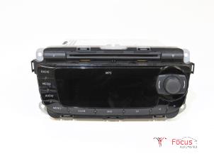 Używane Radioodtwarzacz CD Seat Ibiza IV (6J5) 1.2 TDI Ecomotive Cena € 35,00 Procedura marży oferowane przez Focus Automotive