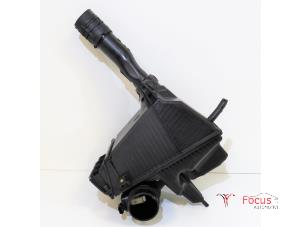 Używane Obudowa filtra powietrza Renault Kangoo Express (FW) 1.5 dCi 90 FAP Cena € 45,00 Procedura marży oferowane przez Focus Automotive