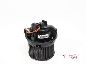 Used Heating and ventilation fan motor Peugeot 108 1.0 12V Price € 14,95 Margin scheme offered by Focus Automotive