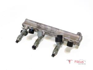 Used Fuel injector nozzle Peugeot 108 1.0 12V Price € 100,00 Margin scheme offered by Focus Automotive