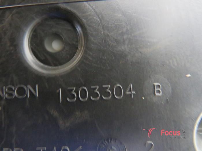Ignition lock + computer from a Opel Corsa D 1.3 CDTi 16V ecoFLEX 2012